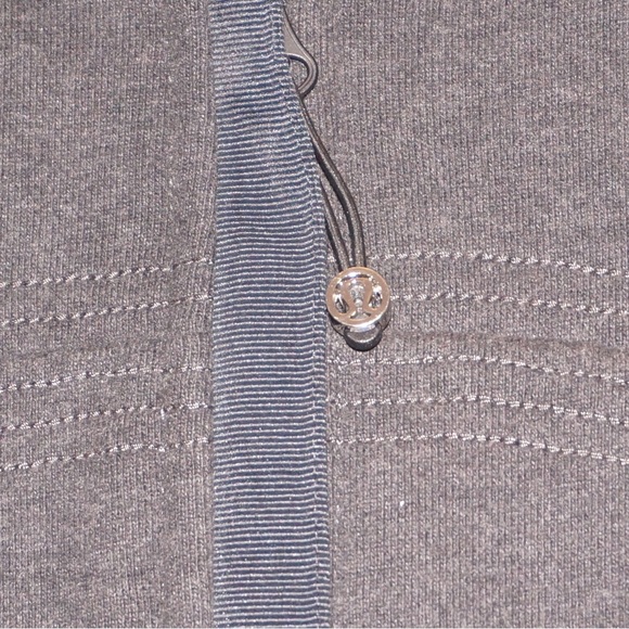 Lululemon Grey Jacket Size 8 - Picture 5 of 6